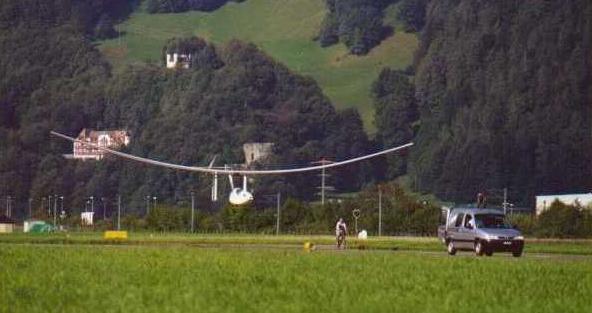 Flight in Interlaken. Photo: Chris Roper
